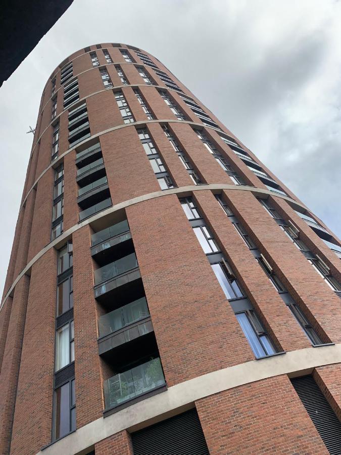 2 Bed Apartment In Granary Wharf Leeds Leeds  Esterno foto